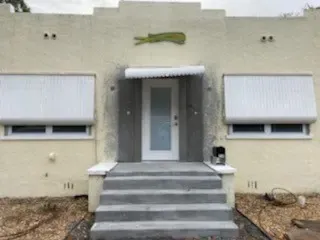 New Smyrna Beach exterior detail - real Volusia County painting project