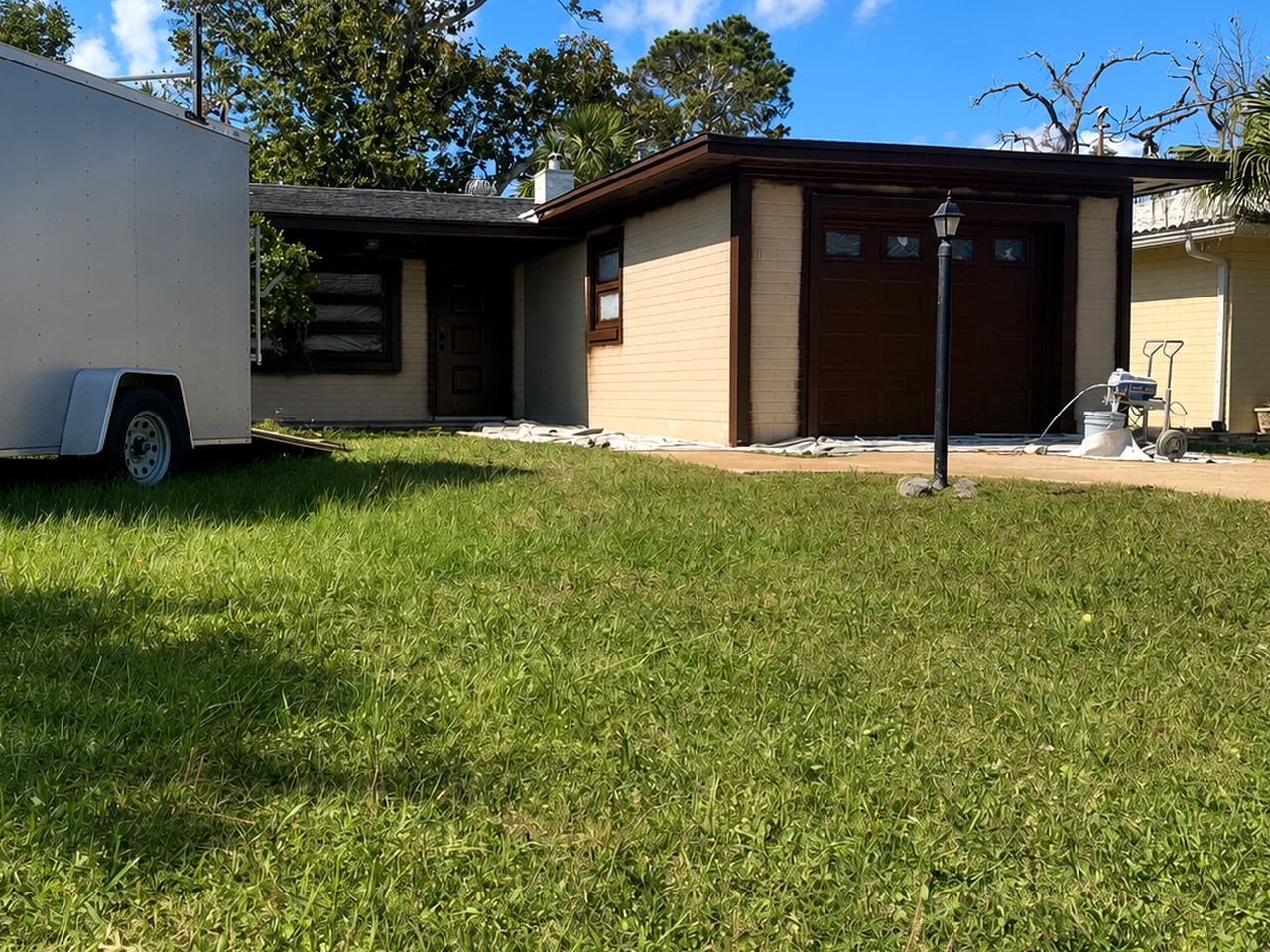Freshly painted Florida home used on the contact page